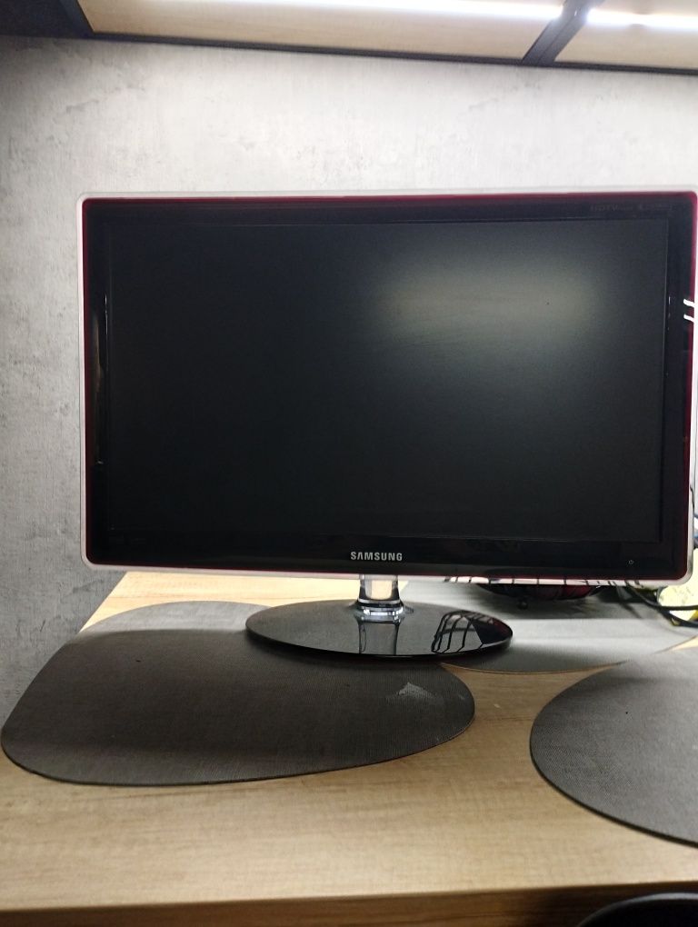 Monitor z TV Samsung SyncMaster P2470HD 24" na sprzedaż