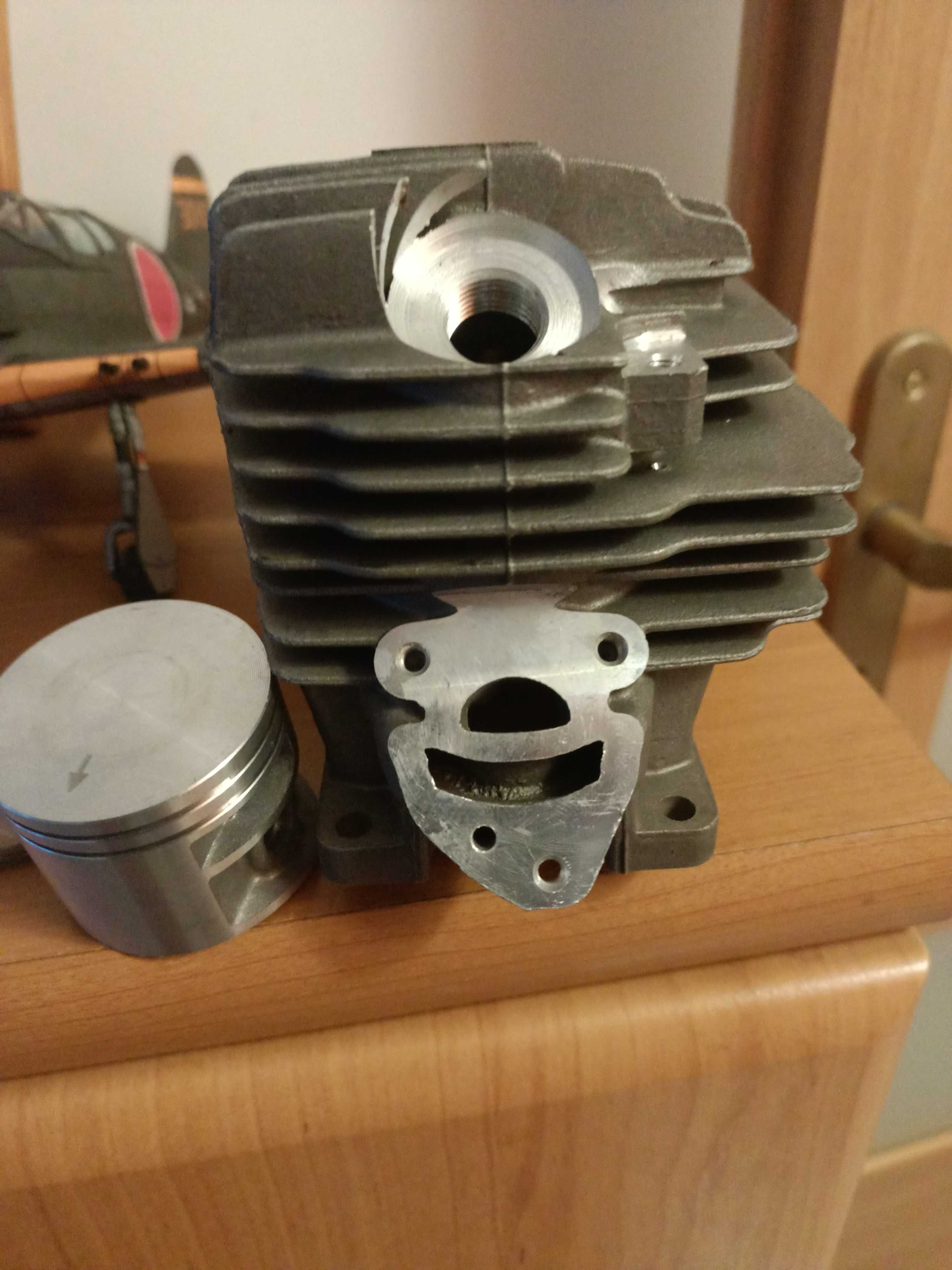 stihl ms 261 cylinder z tlokiem