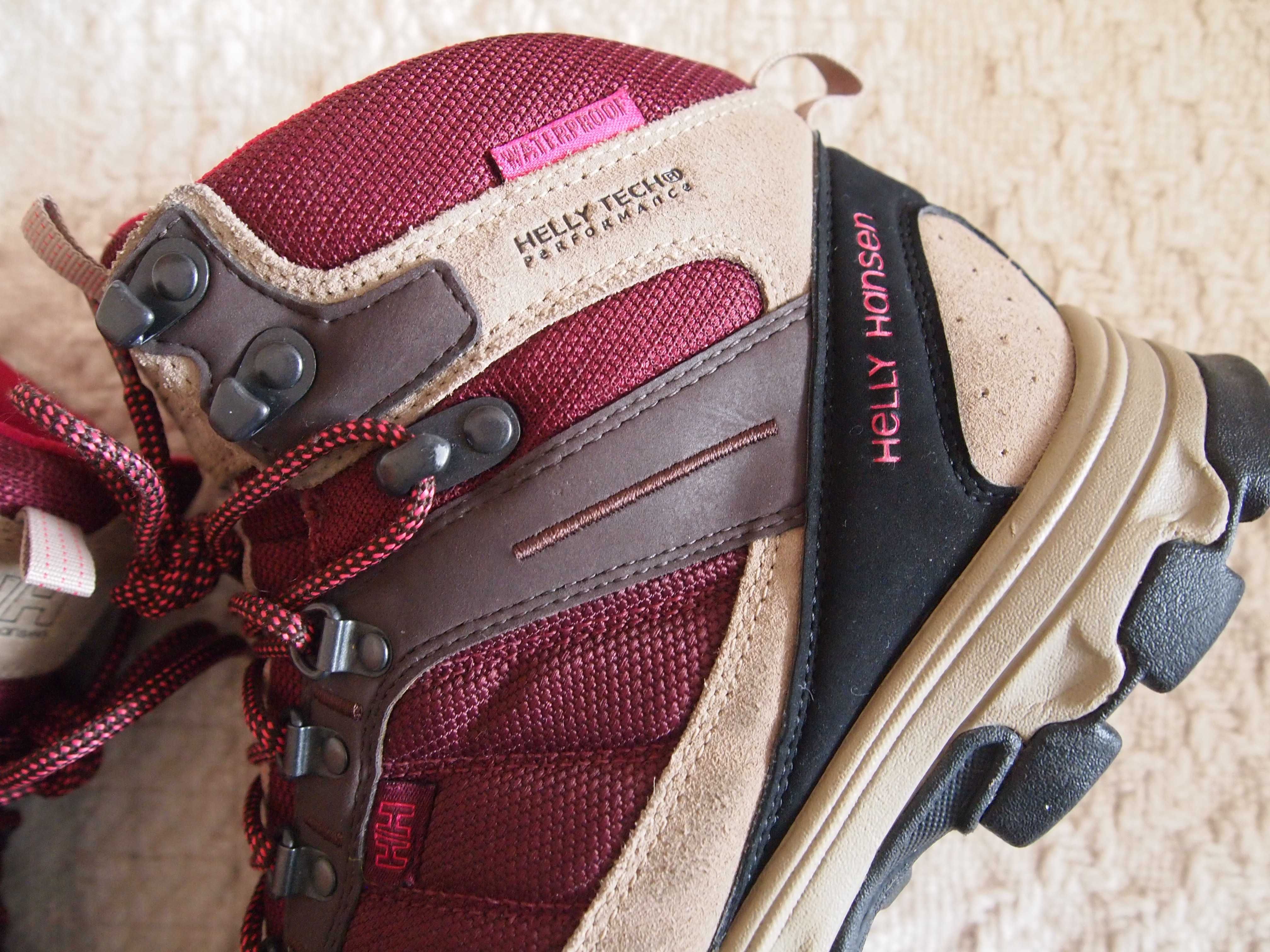 HELLY HANSEN  buty ocieplane,  rozmiar 38, używane