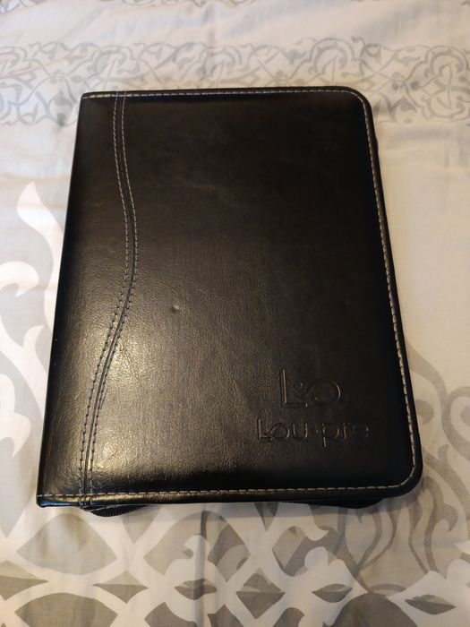 Próbki perfum wraz z etui.