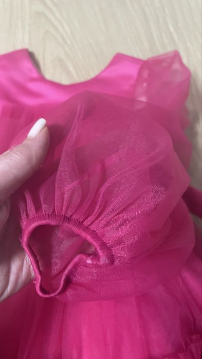 Святкова сукня для дівчинки