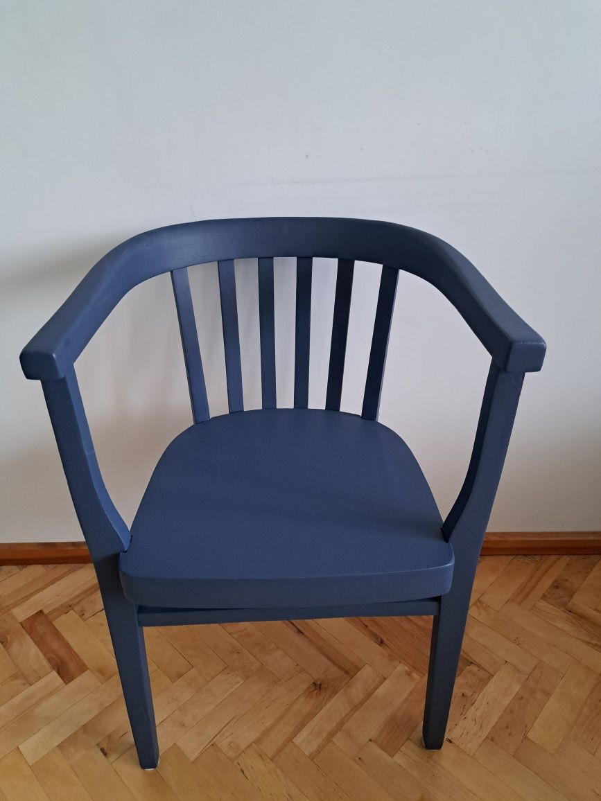 2 krzesła niebieskie, odrestaurowane