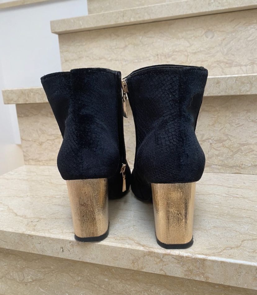 Botki czarne buty Krush 37