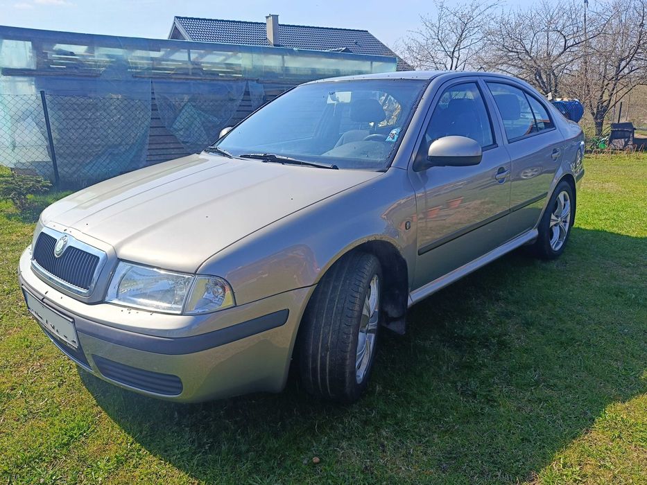 Skoda Octavia TOUR 2010 1.6 MPI BENZ/GAZ