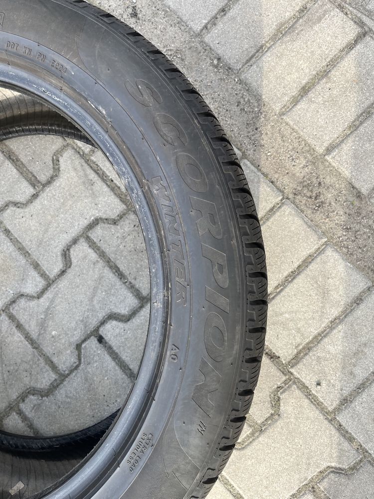 285/45/20 Pirelli SCORPION Winter AO 112V