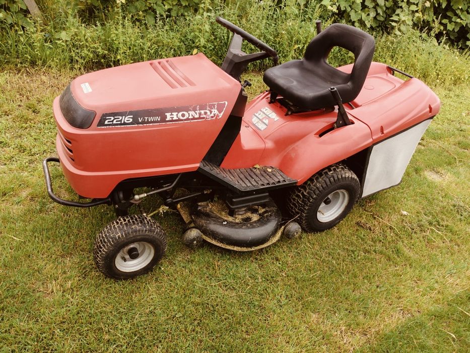 Kosiarka do trawy honda 2216 z koszem, nowy układ tnący traktorek