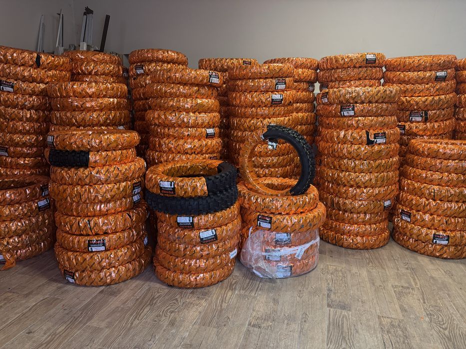 R18 ендуро кросова Нова