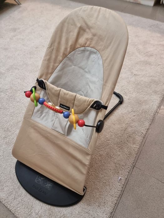 Espreguicadeira Babybjorn + arco babybjorn googly eyes
