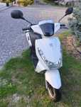 Skuter Peugeot Kisbee 2013