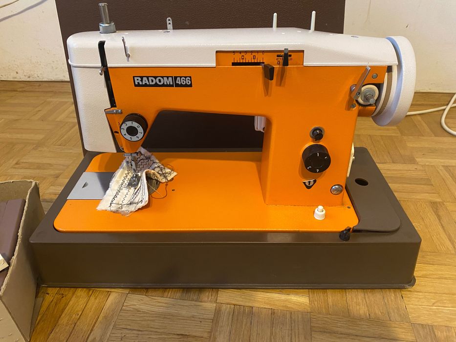 Maszyna do szycia Radom 466