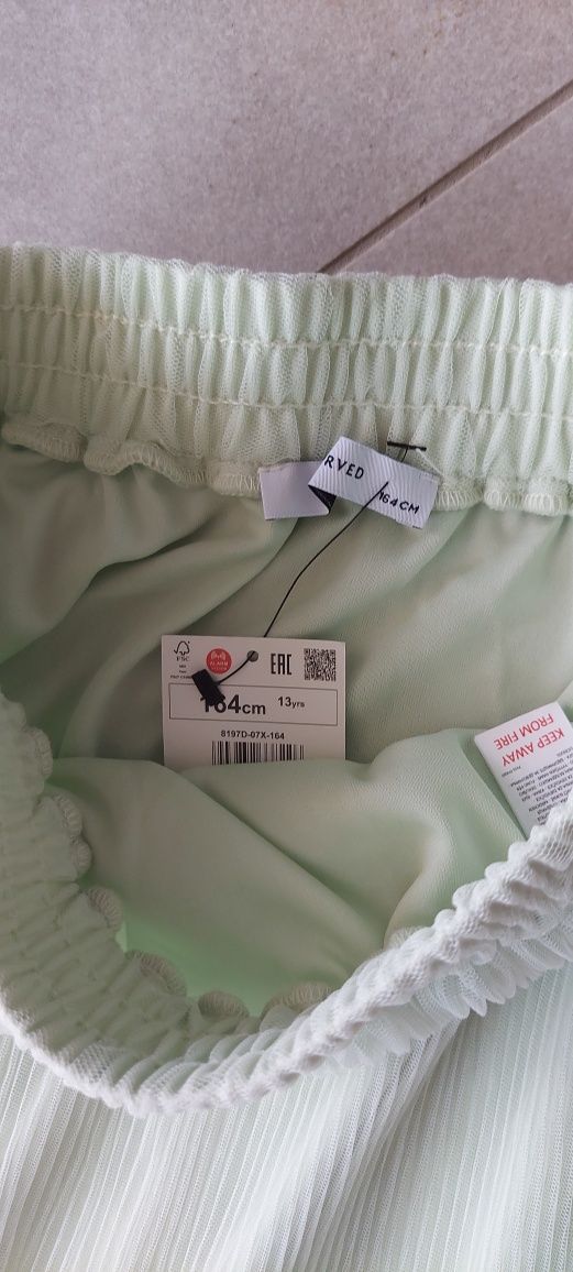 Spodniczka RESERVED w roz. 164 NOWA