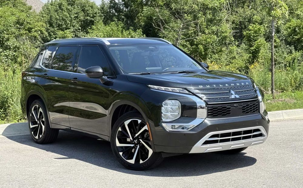 Mitsubishi Outlander      2022