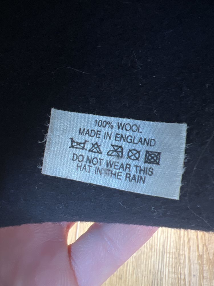 Angielski kapelusz z wełny 100%