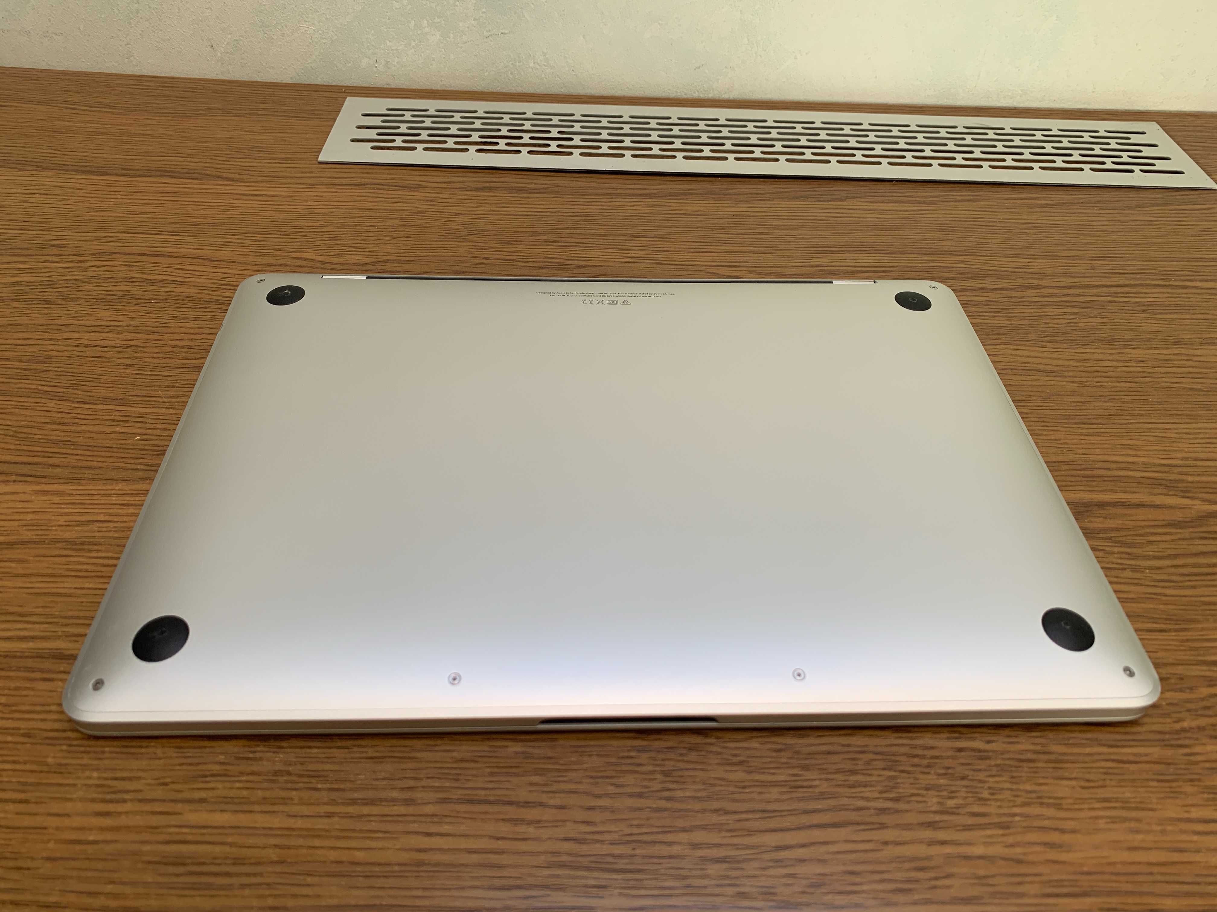 MacBook Pro 13'' 2020 Apple M1 8 gb 256 SSD