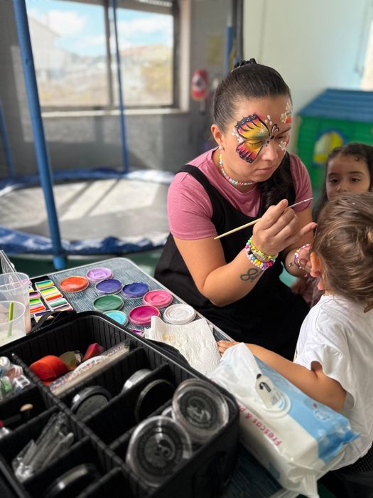 Pinturas Faciais e Modelagem de Balões