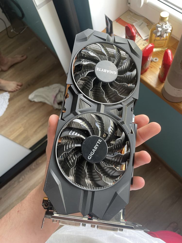 GeForce nvidia gtx 960 2gb WINDFORCE