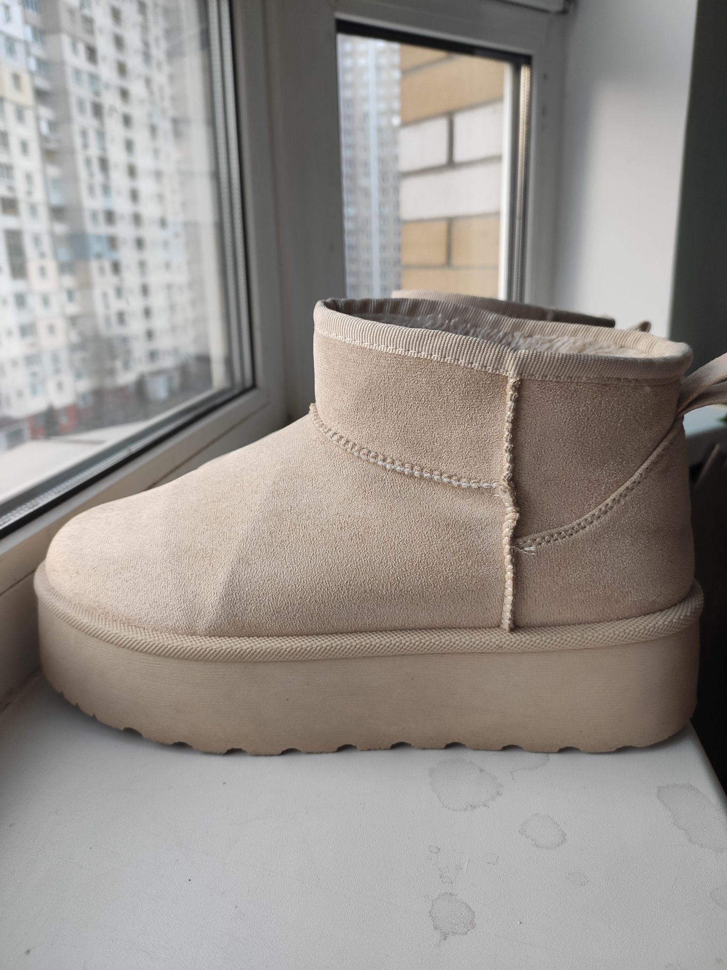 Уггі на платформі, UGG mini platform, розмір 39-40 (26 см), бежеві