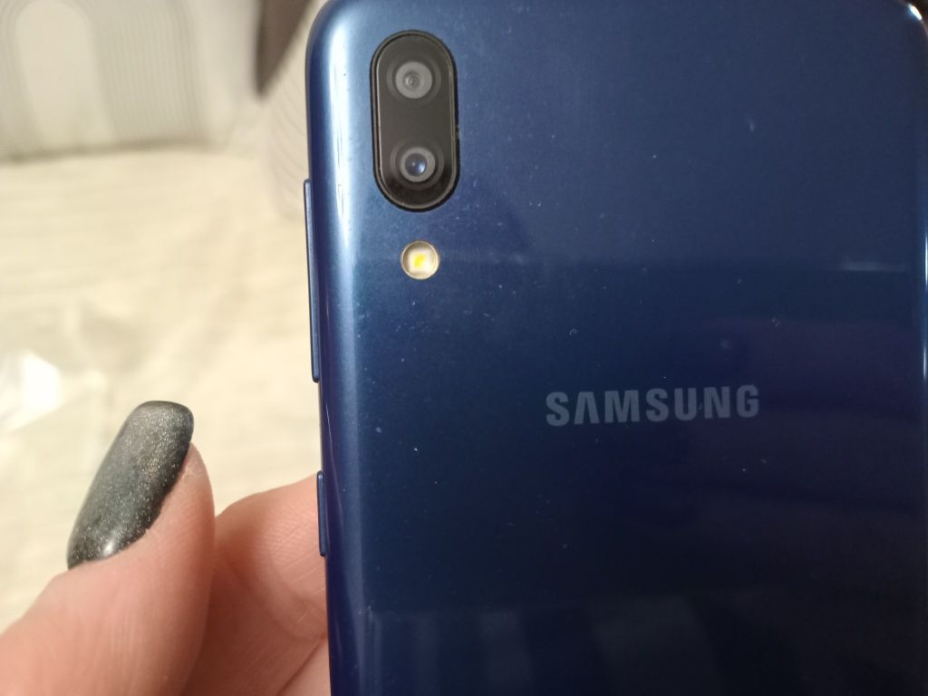 Мобильный телефон Samsung Galaxy M10 2/16GB Ocean Blue