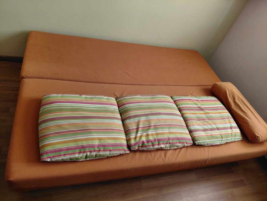 Kanapa - wersalka z pojemnikiem na pościel