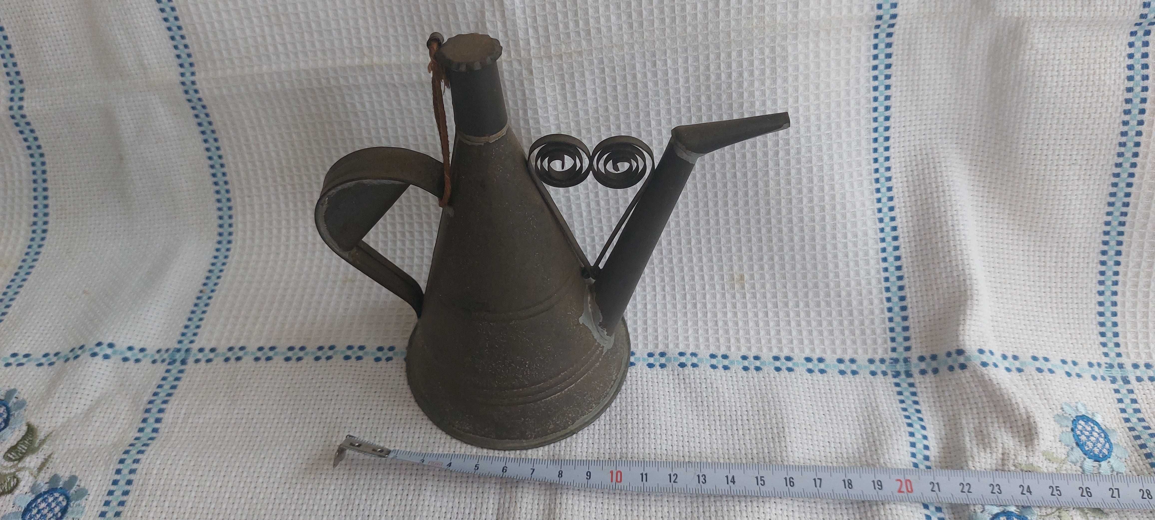Almotolia antiga folha de flandres, completa