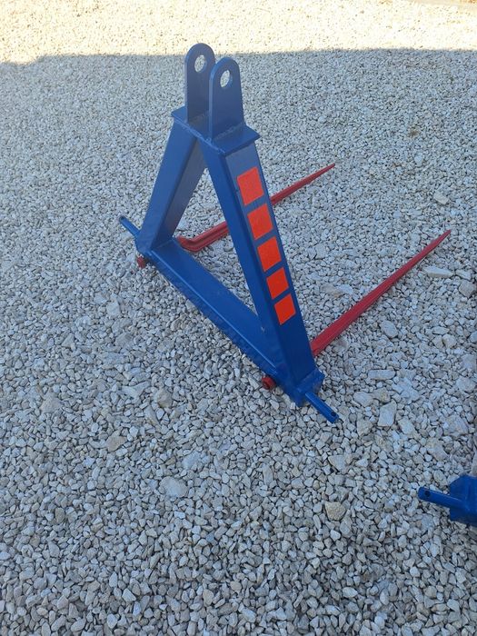 Widły do transportu bel , zęby kute, na tył ciągnika,  na TUZ do bel