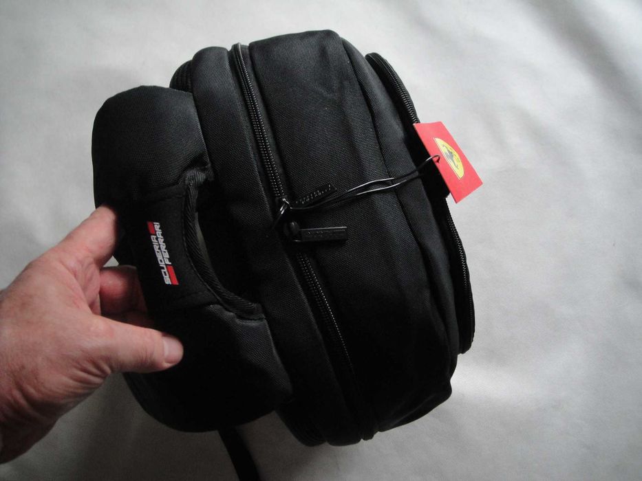 Plecaki Ferrari Scuderia USB