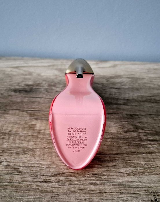 Carolina Herrera Very Good Girl puste opakowanie flakon + kartonik