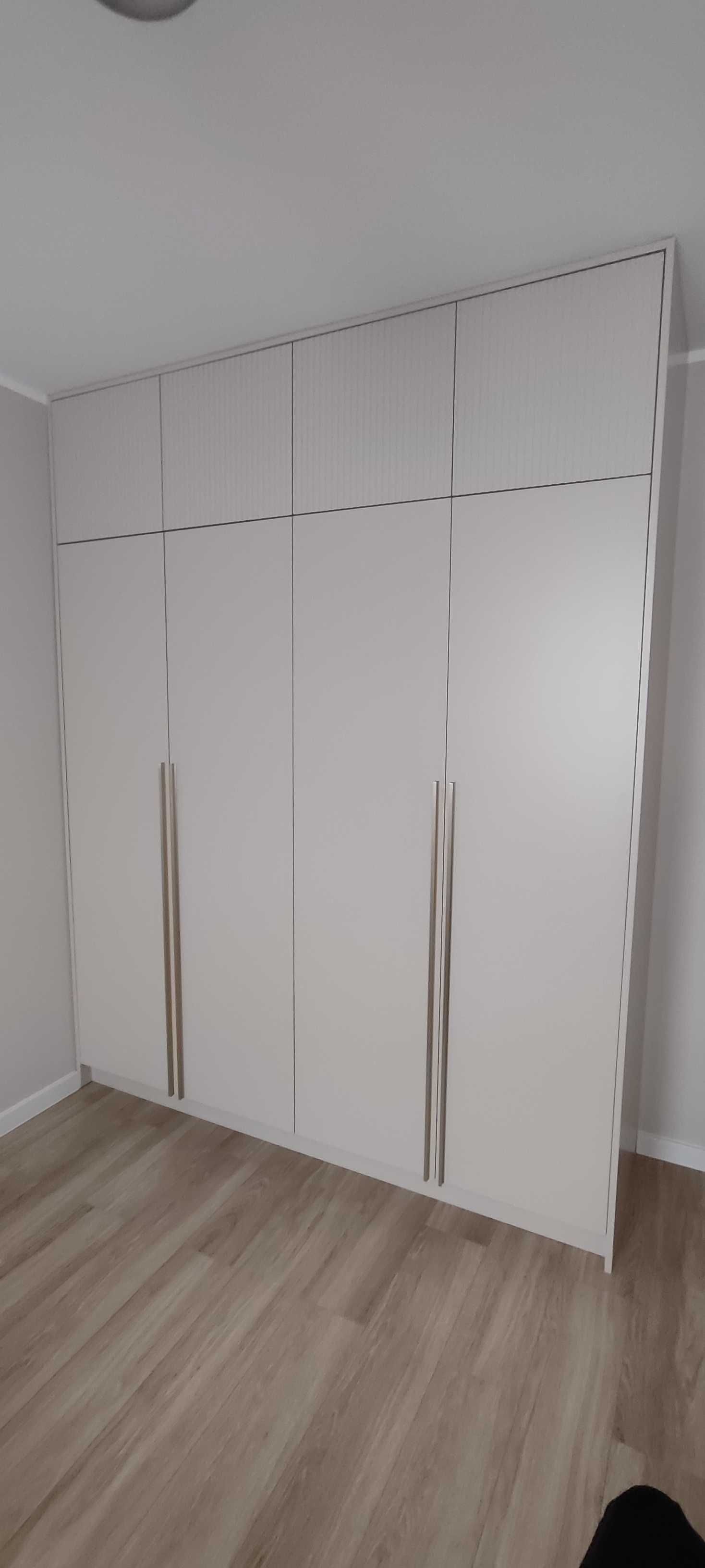 garderoba na wymiar – praktyczna i stylowa – pomiar gratis!