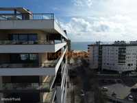 Apartamentos T3 como NOVO - Garagem (Vista Parcial do Mar)