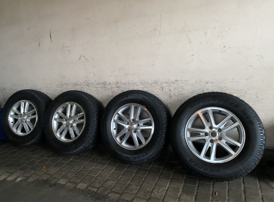 Комплект колес 255/70 R18 Зима Jeep, Dodje, Chevrolet