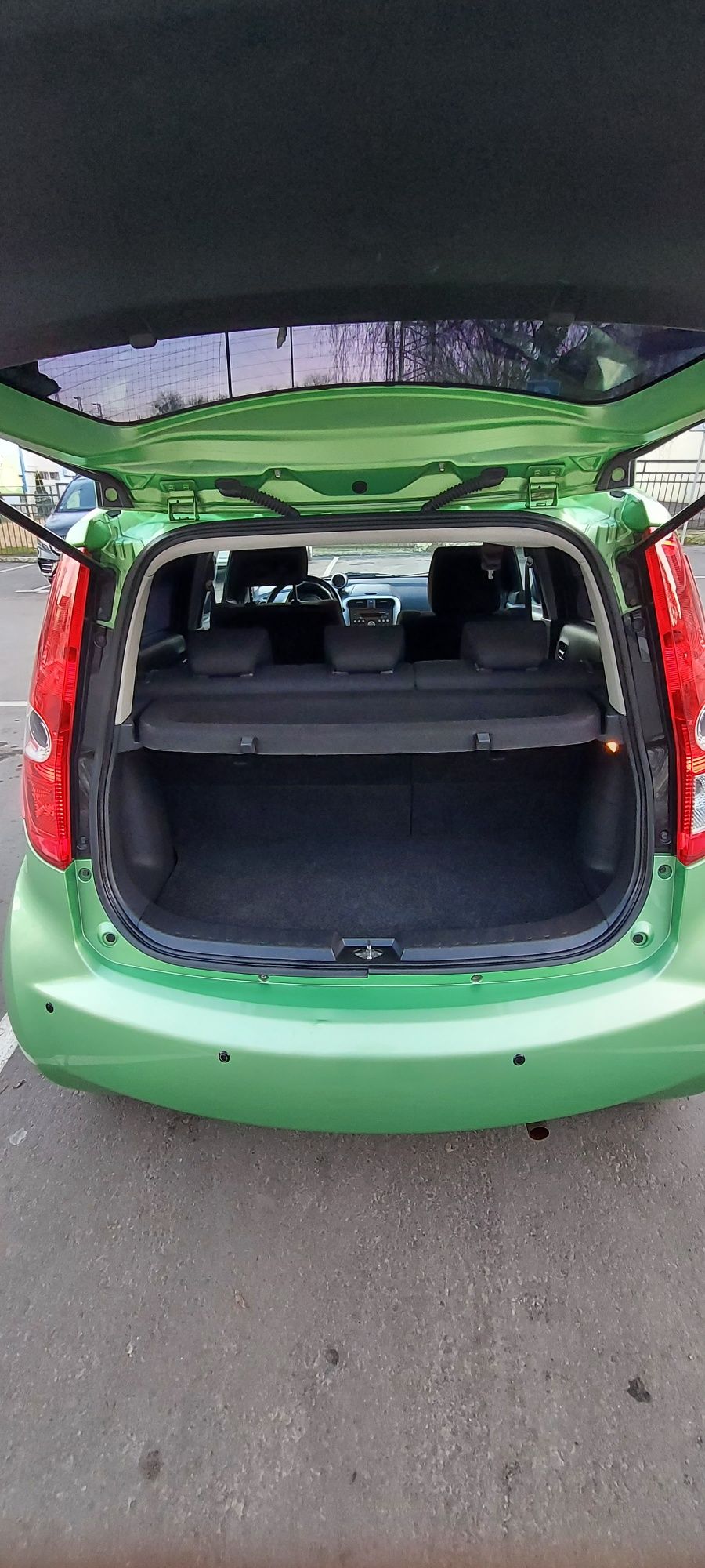 Suzuki  Splash     Автомат   2010