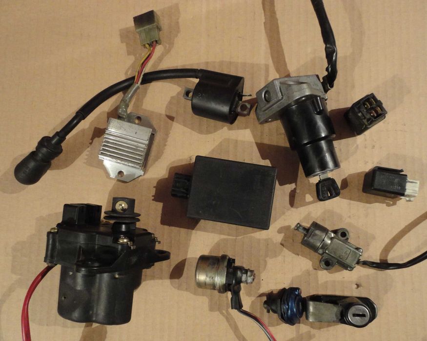 коммутатор Yamaha TZR 125 Belgarda блок регулятор реле замок датчик