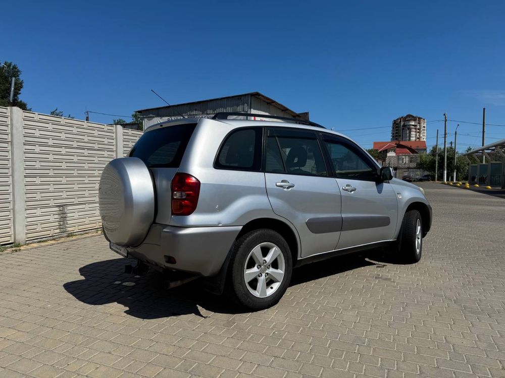 Toyota Rav 4 надежная и не прихотливая