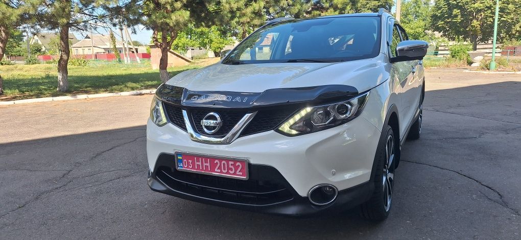 NISSAN Qashgai Tecna360 1.6диз. 96kv.130л.с 6-Ступка