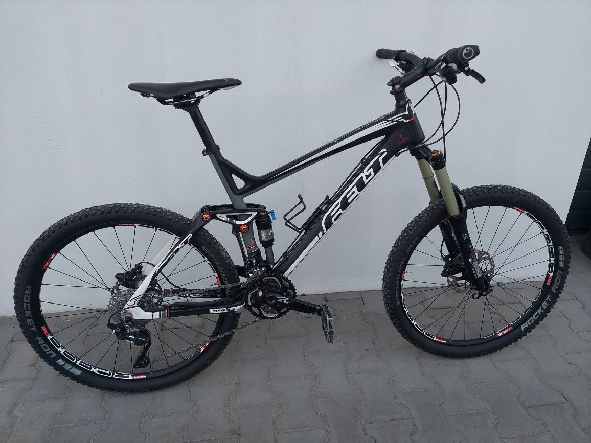 Rama Felt Virtur Pro carbon Damper Rock Shox Ario 2.2 + dodatki