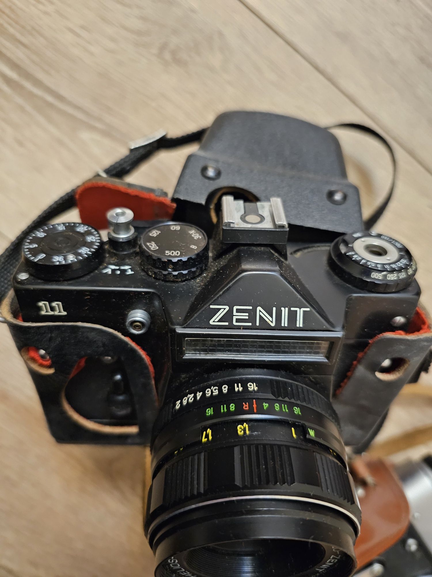 Dwa aparaty Zenit 11  i F30 5B zamie cena za oba