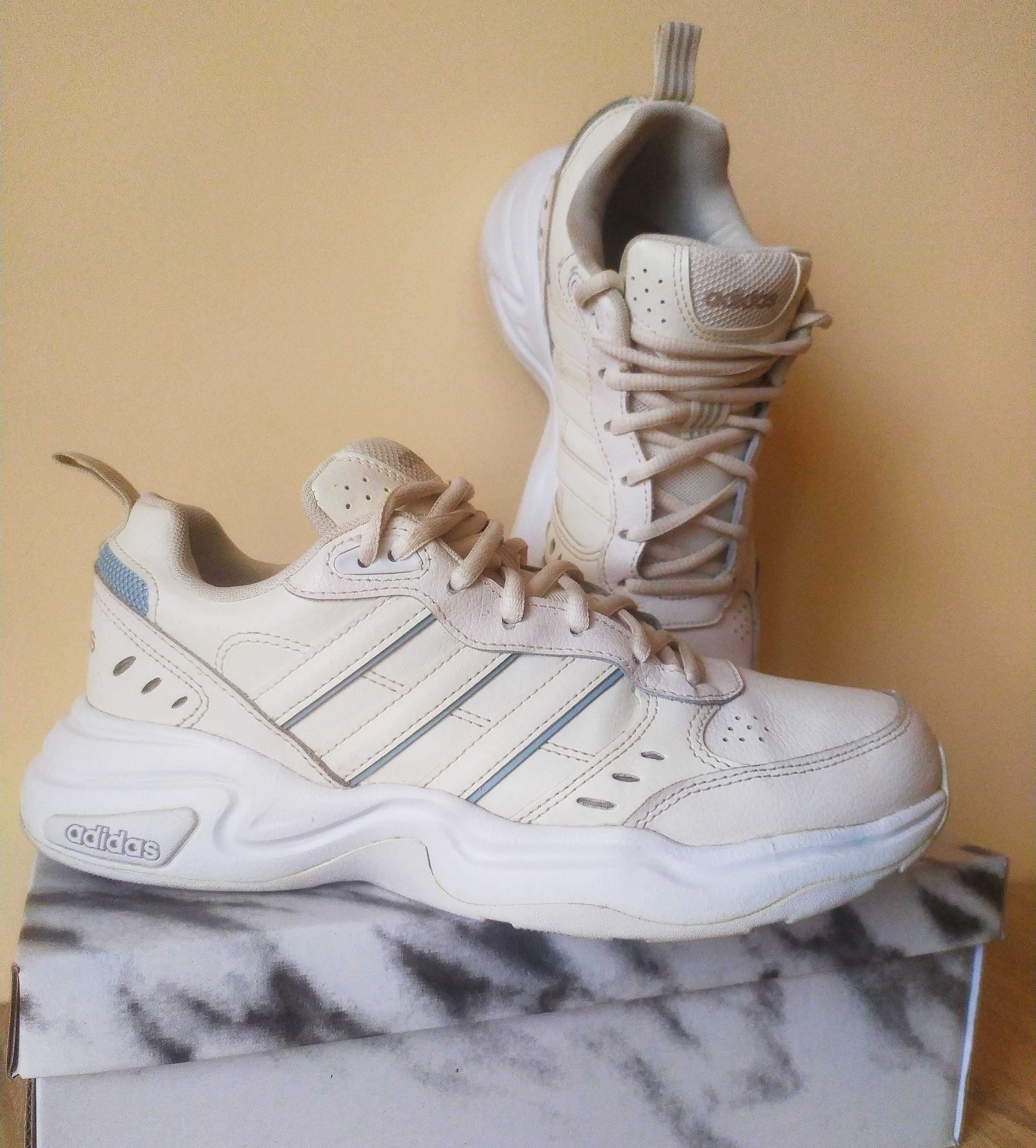 Kremowe skórzane sneakersy ADIDAS Strutter, rozmiar 40 /wkładka 25 cm.