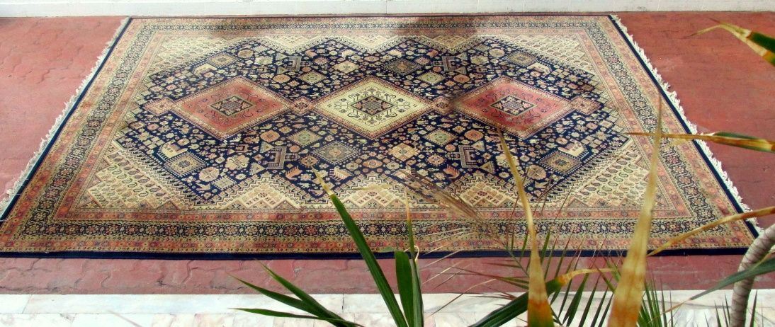 Tapete Oriental c/ 3,5m x 2,5m, de tear atesanal, lã sobre algodão