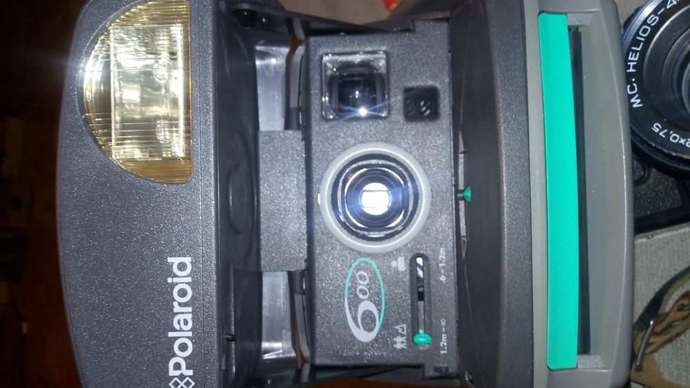 Polaroid bez wkladu.