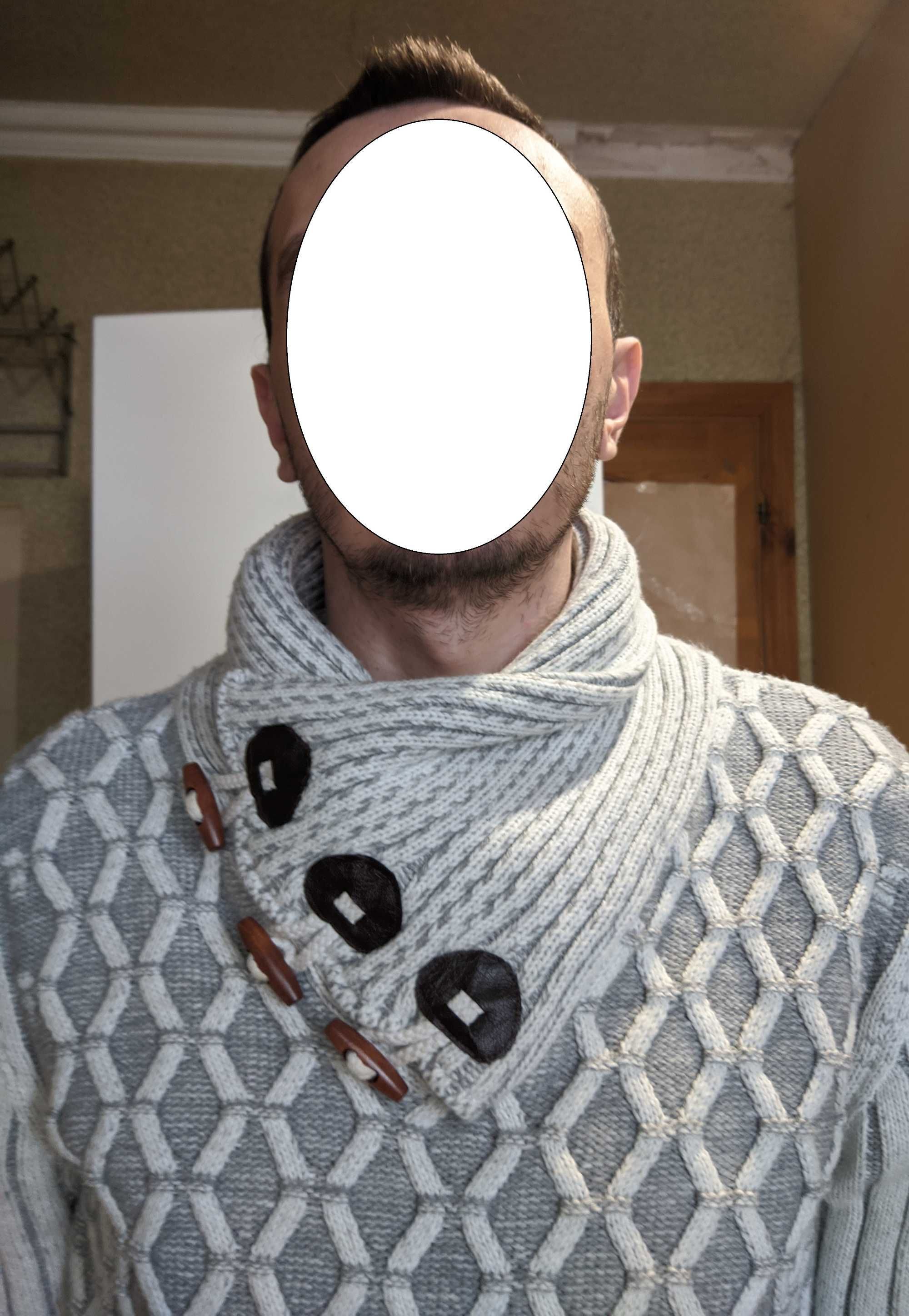 свитер с хомутом