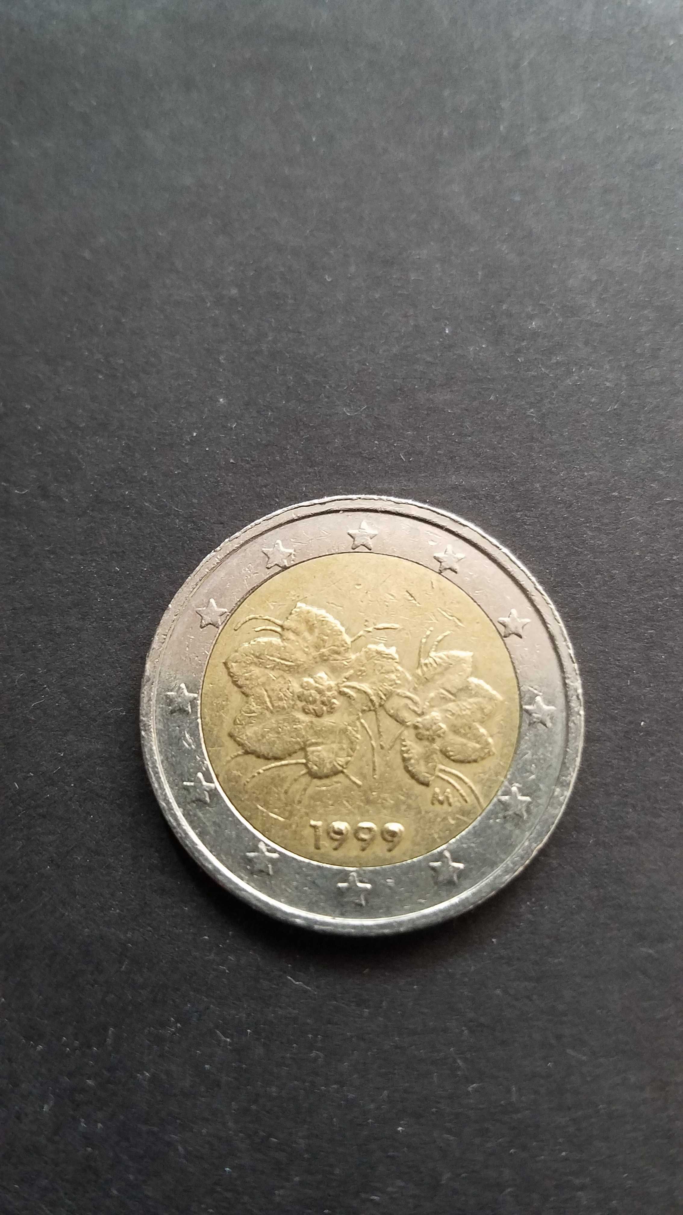 Moeda de 2 euros da Finlândia 1999 com defeito