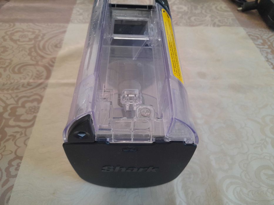 Kompletny pojemnik na kurz do odkurzacza SHARK IZ420EUT