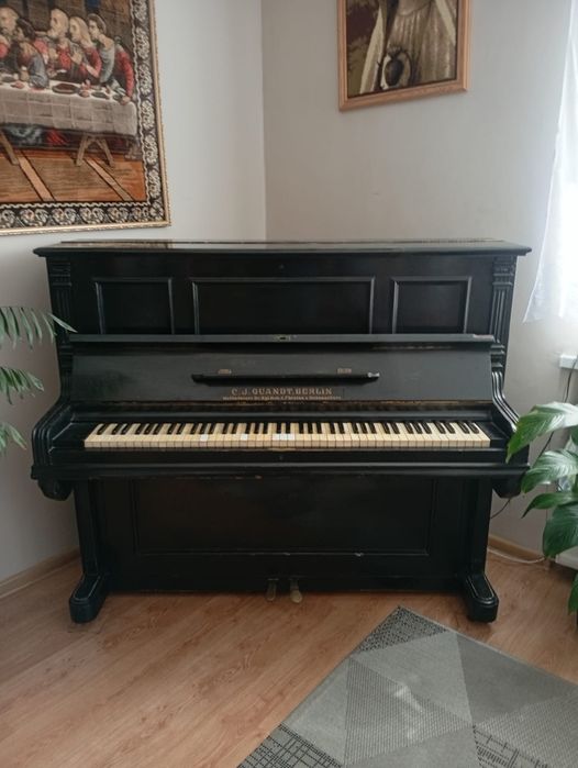 pianino C. J. Quandt, Berlin,  Hohenzollern