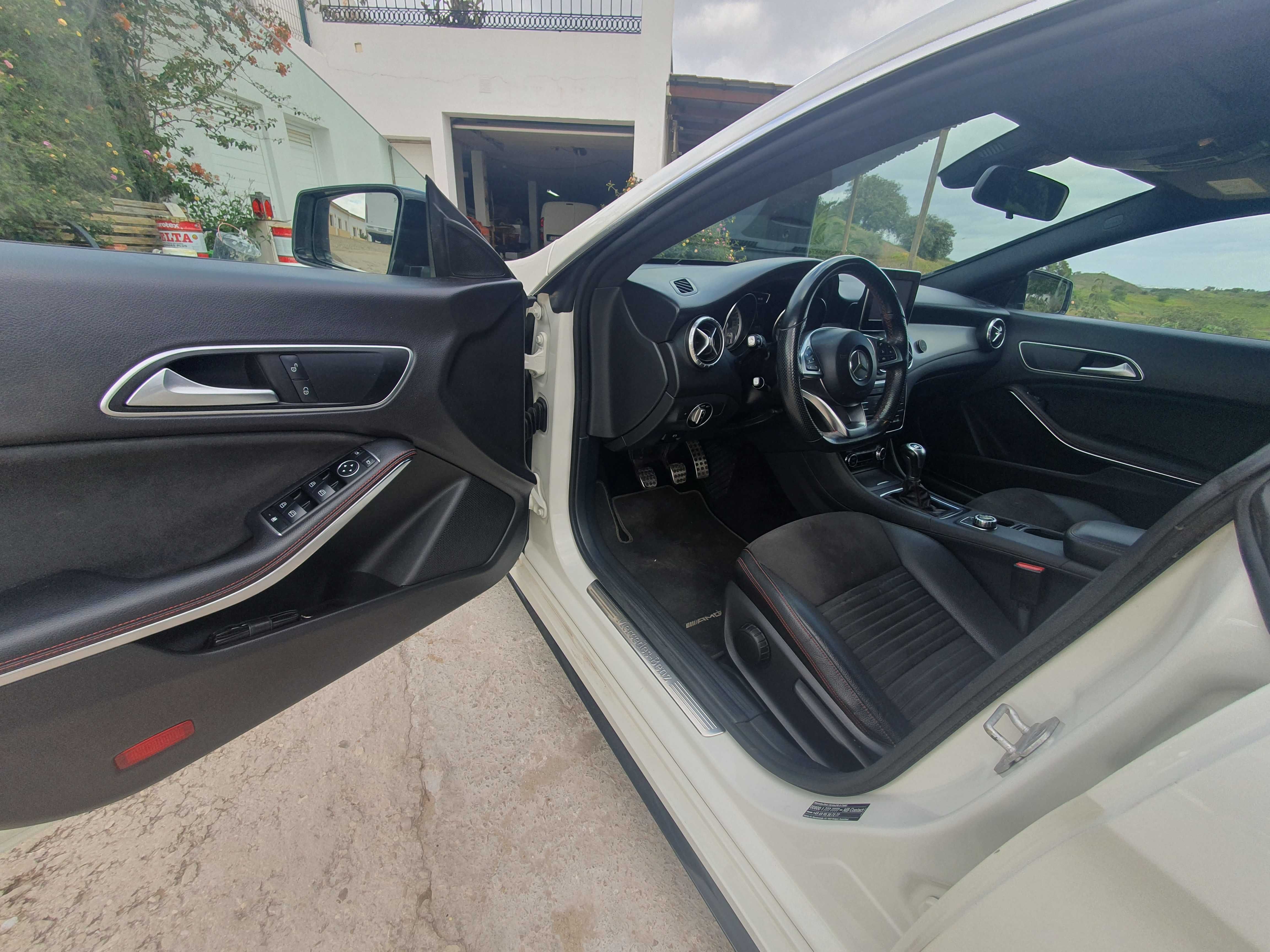 Mercedes CLA 200 AMG shooting brake (C117)