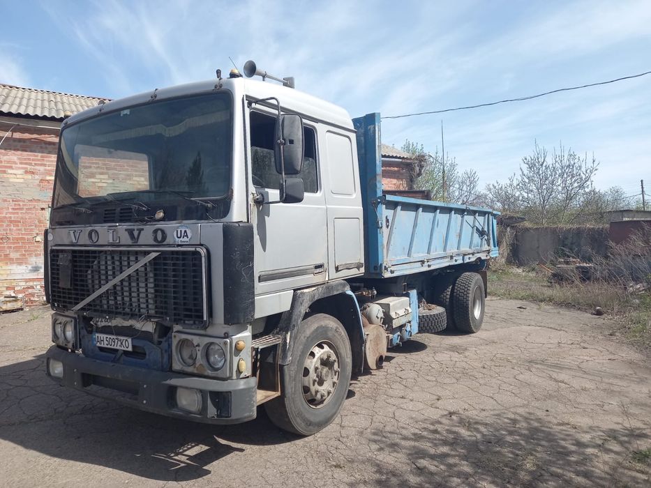Volvo F12 самосвал бортовой
