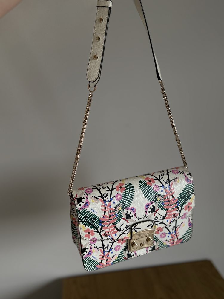 Сумка Furla metropolis оригінал  25х17х8 см + ремінь