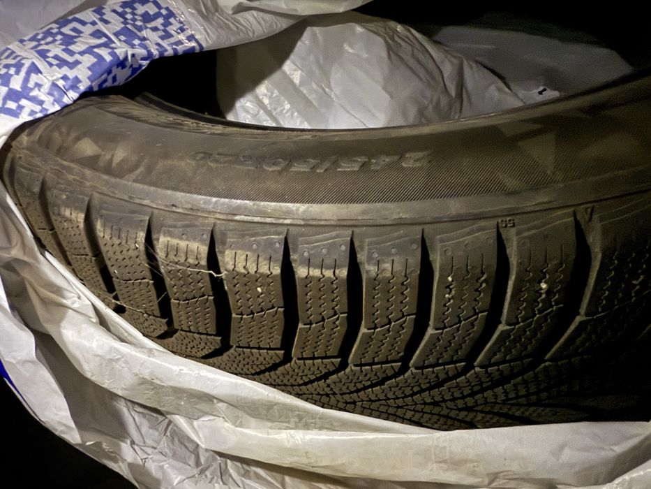 Гума зимова NEXEN R20 245/50/20