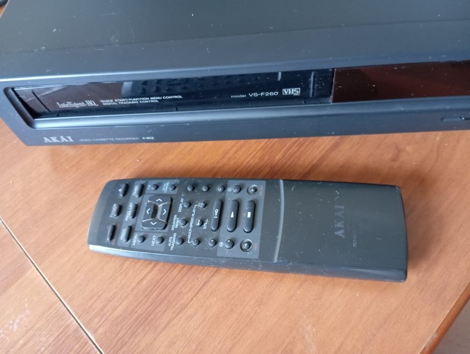 Magnetovid vhs Akai Vs -F260EDG