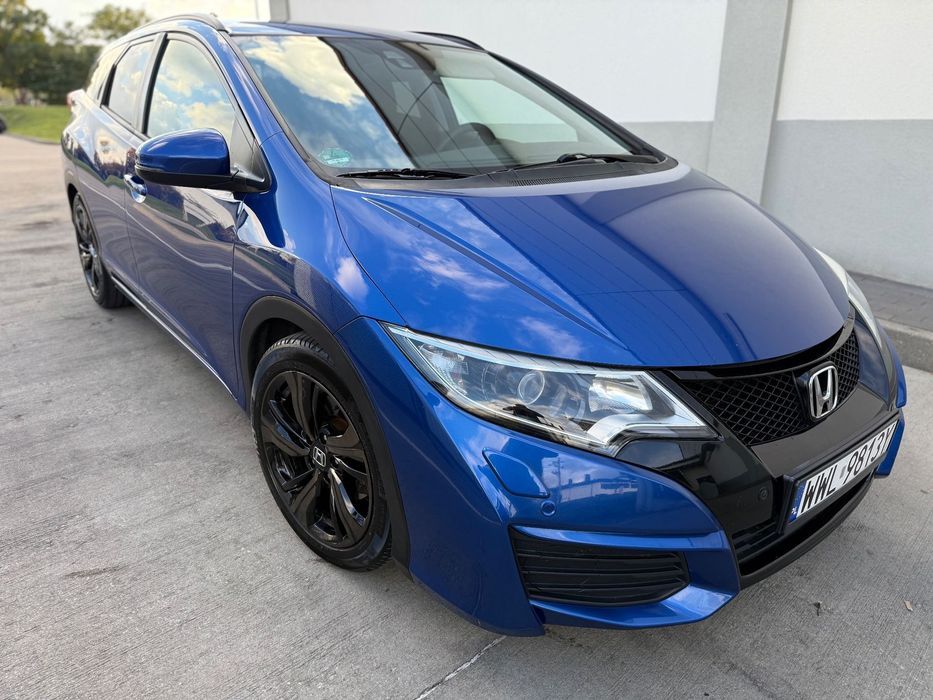 Honda Civic 1.8 I-VTEC kombi HAK Parktronik przód tył