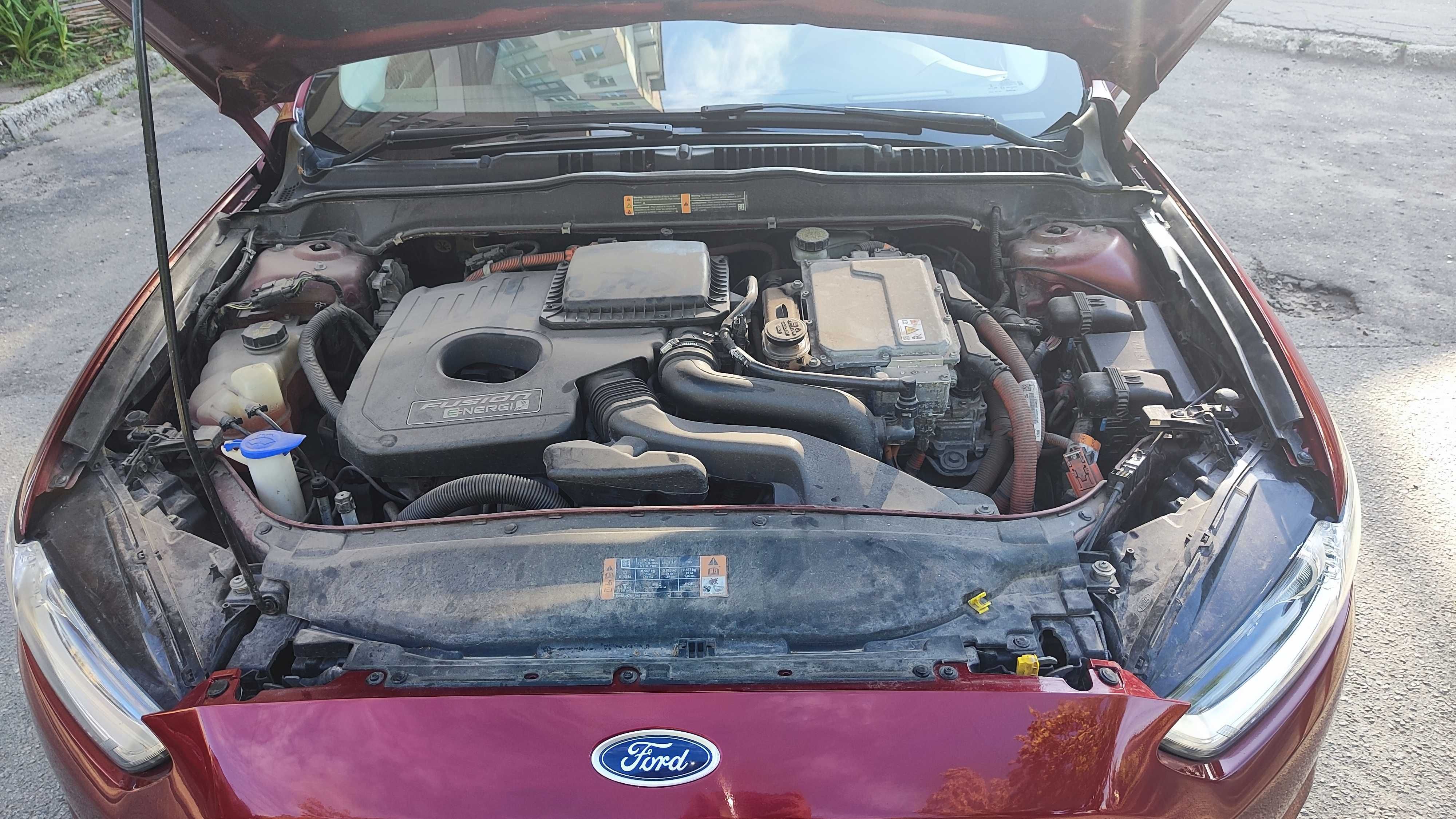 Ford Fusion Titanium PHEV 2014